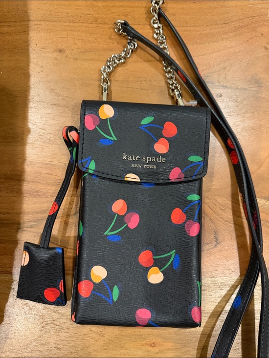 kate spade Handbags - NWOT Kate Spade North South Phone Crossbody